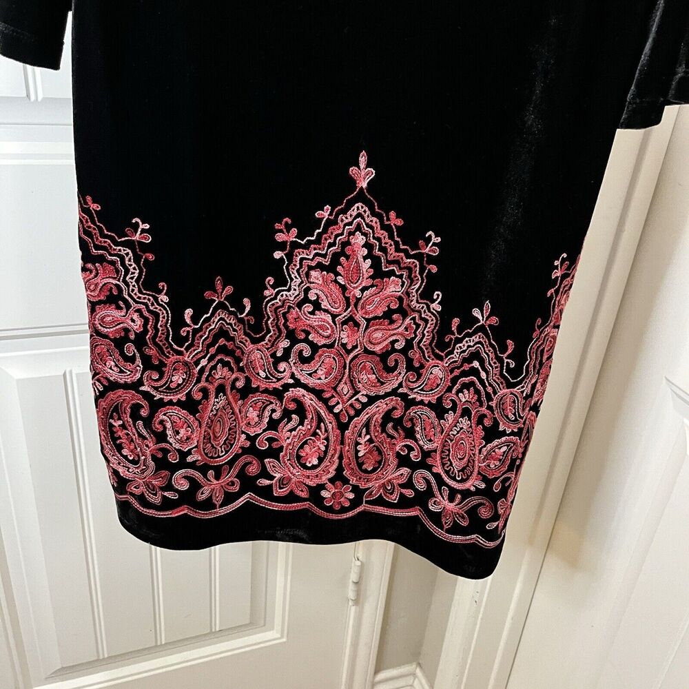 Ronni Nicole Velvet Velour Black Pink Embroidered Paisley Long Sleeve Dress 16 - Picture 4 of 11